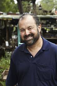 PedroLupe1's tweet photo. American Pickers needs Frank. https://t.co/PkdZd15Siv