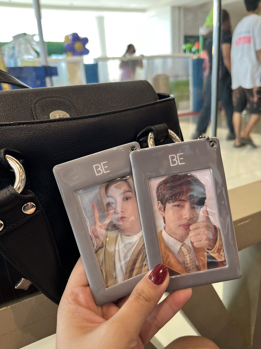 montanoseiya's tweet photo. thank you for bringing tae home @abcdefghijkjms 💜

taekook be essential complete💜 https://t.co/aqawrR95pw