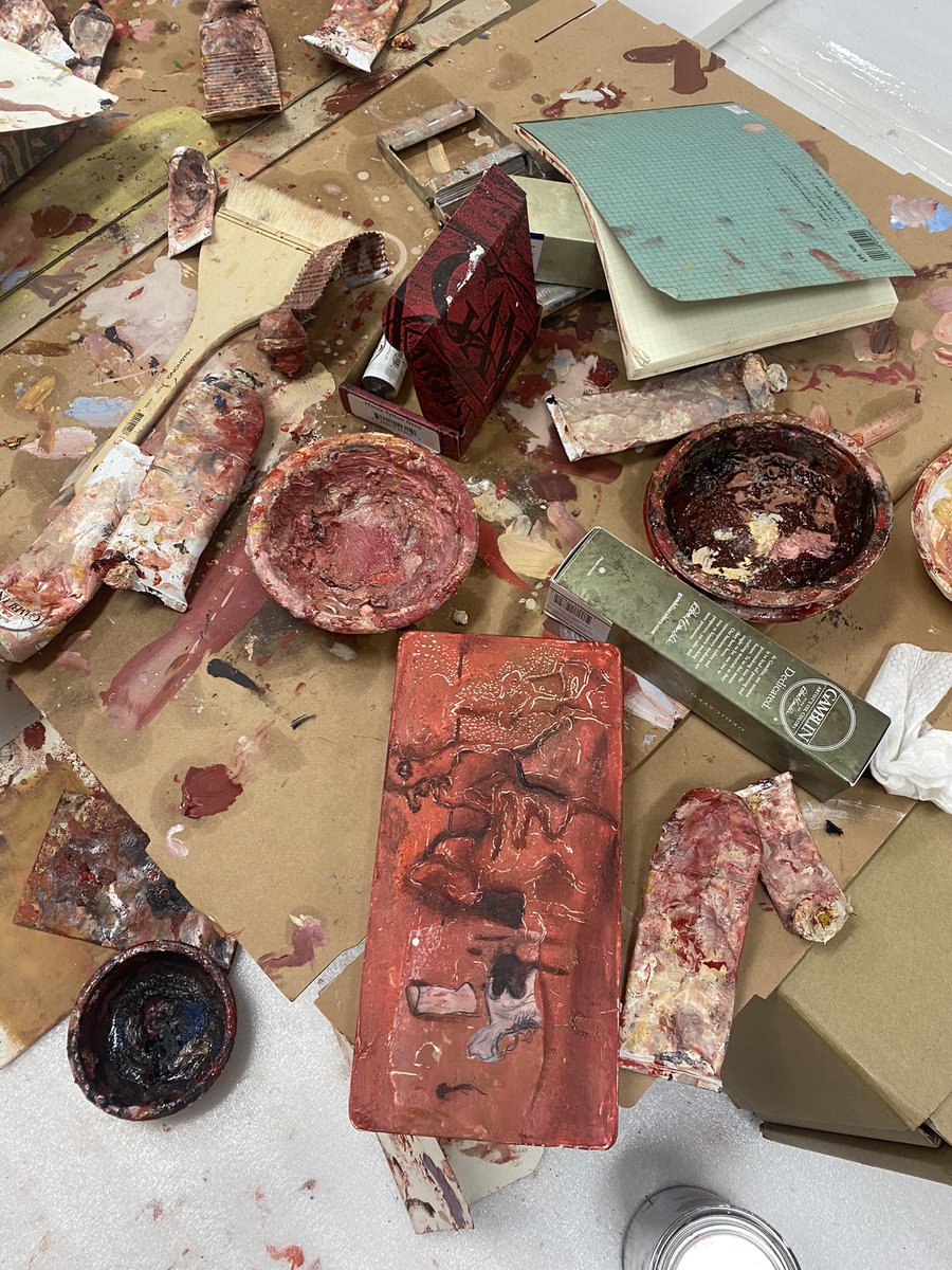 artkat_'s tweet photo. The artist thinks his works are figurative because he depicts what he sees, but people seem to accept it as abstract, and at some point the boundaries between figuration and abstraction seem to collapse and become meaningless. 
#KeunminLee #koreanartist #seoulartscene #artinkorea https://t.co/j8Umwm3nUa