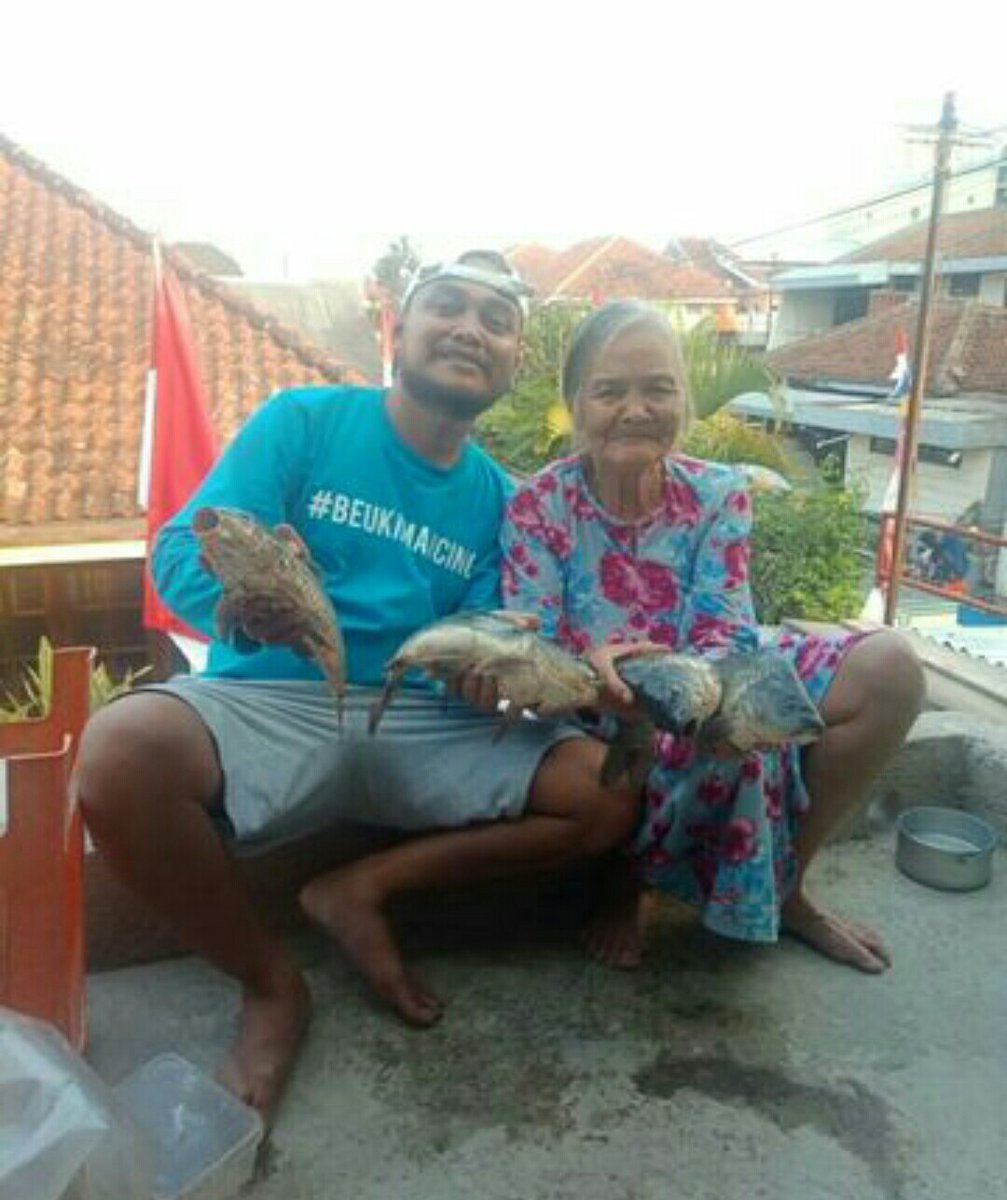 cowobangkit's tweet photo. Dapet empat #ngusep #mancing #gaadajuruslagiselainmancing https://t.co/44PKNfniCq