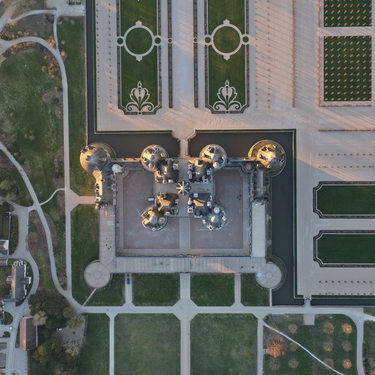 Château de Chambord tweet media