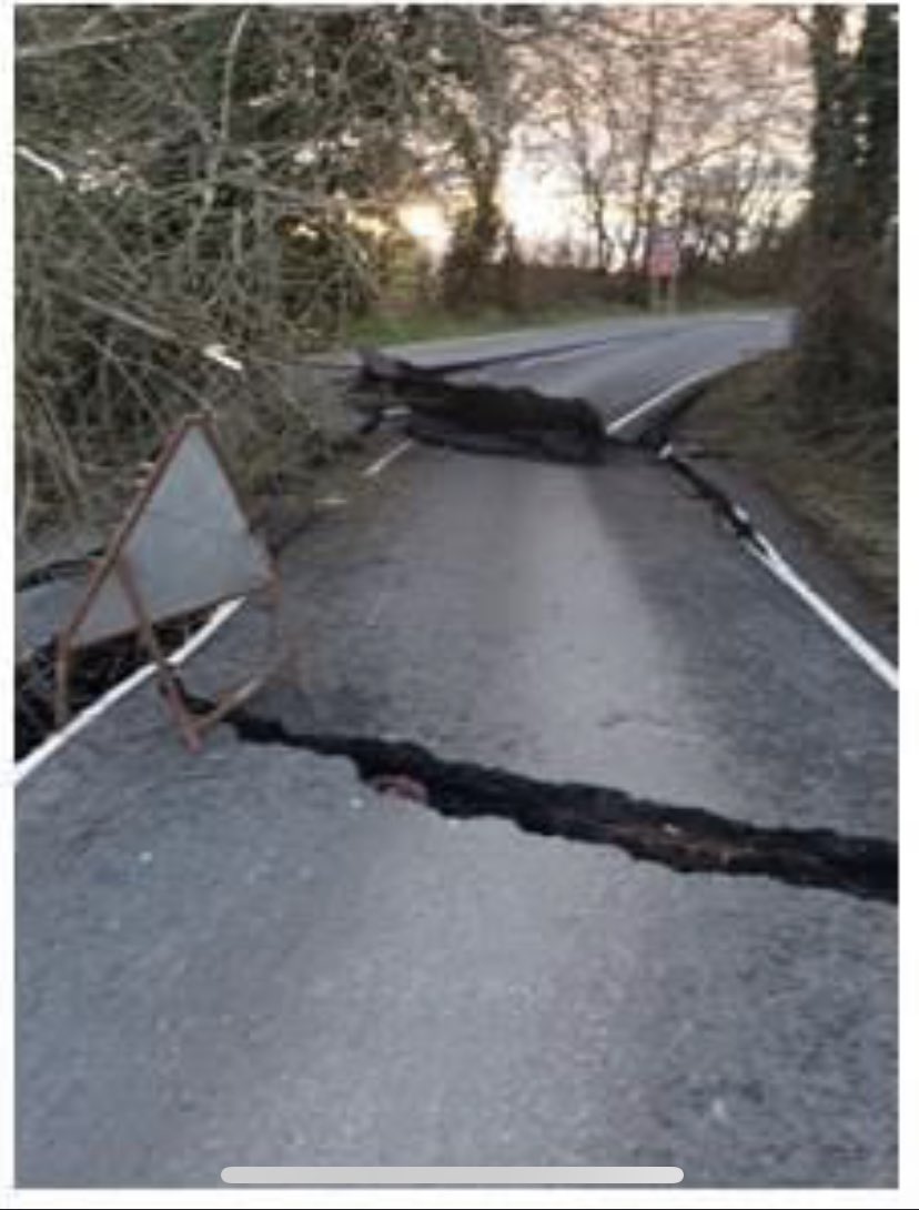 bookmadlady's tweet image. Here’s a little update on the road near me…first two pictures were just after #StormEunice and the last two pictures were two weeks later! I’m guessing they are probably going to open it up as a tourist attraction to earn money for repairs 😱