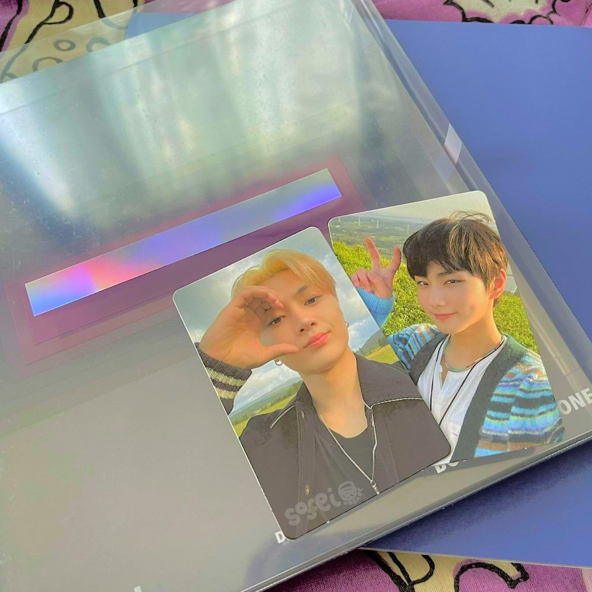 sofeibasket's tweet photo. ๐ #mailfromsof ๐งธ
to: @selleessentials ๐ #SELLEFEEDBACK
hello po! finally na-unbox ko na rin ang bdo dawn sealed ko and i pulled JAYWON pa ๐ฅณ thank you for the secured packaging and smooth transaction po ^O^ also for being a transparent seller/shop ! tysm! ๐ https://t.co/DnVRYuV5Ee