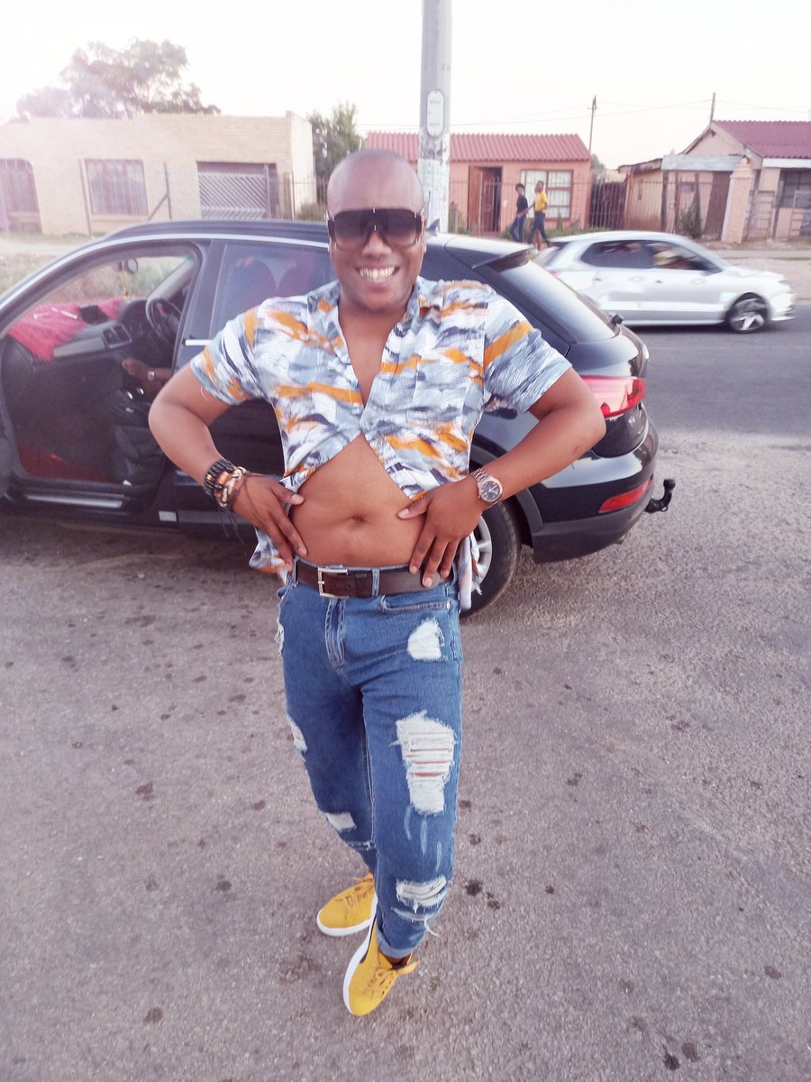 DQFab_ZA's tweet photo. DQ Says; Each time I realize how worthy and spectacular I am..... I keep asking myself how come I put up with so much Bullsh*t all my life. I mean look at me!

#DQFab
#sundayvibes https://t.co/Xil7otcLoR