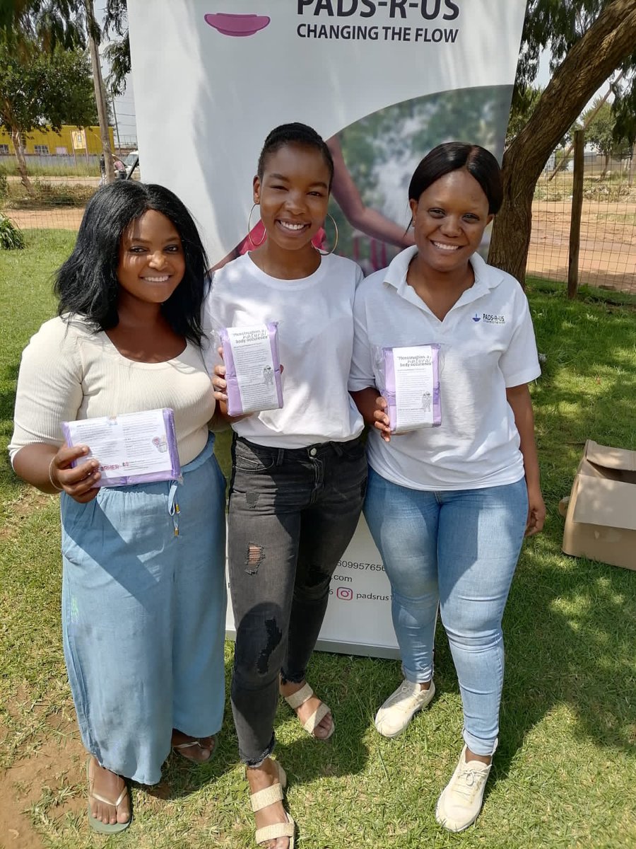 thandoooox5's tweet photo. Started my day yesterday at Orange Farm with @padsrus16 , we were invited by @NkhumisePride to give a Period Talk🩸 to women and girls in her community.

Men were ready to be better informed in order to be better dads and partners. Loved it.

#ChangingTheFlow
#EndPeriodPoverty
🤍 https://t.co/icfDKt6WVa