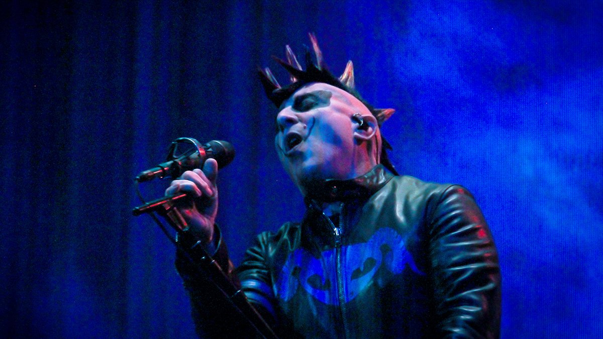 Pops And Hisses tweet media