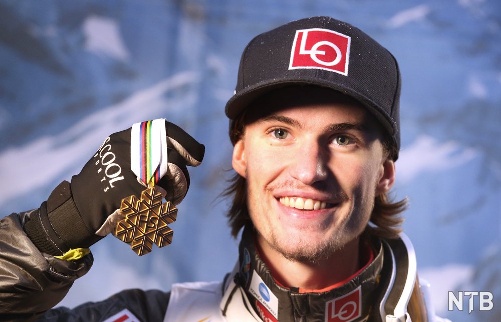 Norskijump's tweet photo. Listen over 🇳🇴 verdensmestere i skiflyging 🥇

▪️1988: Ole Gunnar Fidjestøl ▪️2004: Roar Ljøkelsøy ▪️2006: Roar Ljøkelsøy ▪️2018: Daniel-André Tande ▪️2022: Marius Lindvik https://t.co/FSOpIyyoDM