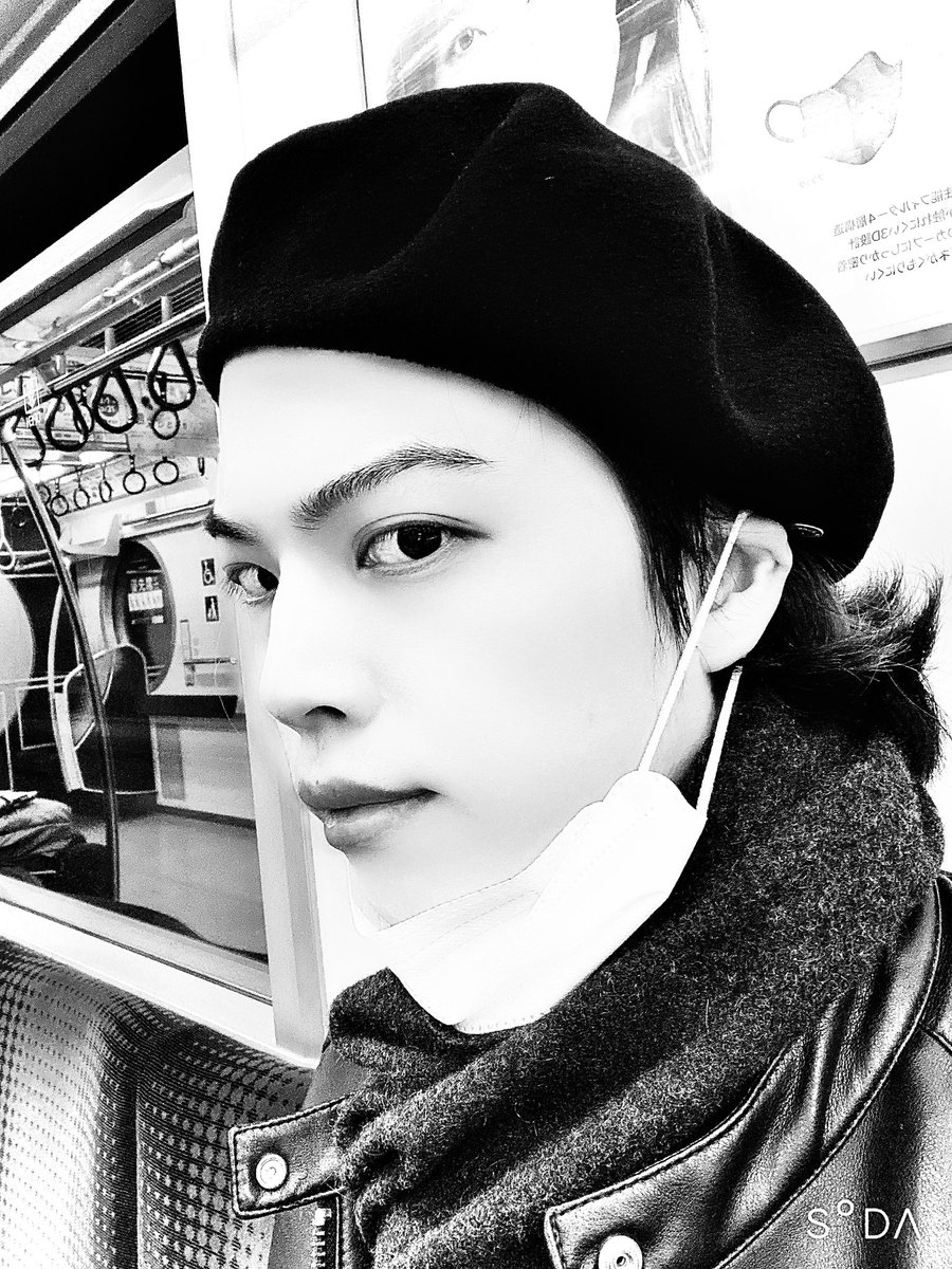Akinori_Akky03's tweet photo. ベレー帽が届いた歓びに
浮かれて自撮りする鈴木👨‍🎨🇫🇷
#ローレール
#LAULHERE

『#朝シェイクスピア 』
で白ベレー被ってたら欲しくなった。笑
何役で被ってるかは来て是非確かめてね。
✨今ならチケット超お得✨

詳細
https://t.co/qfYObeV7E9 https://t.co/kWXfVwIq8i