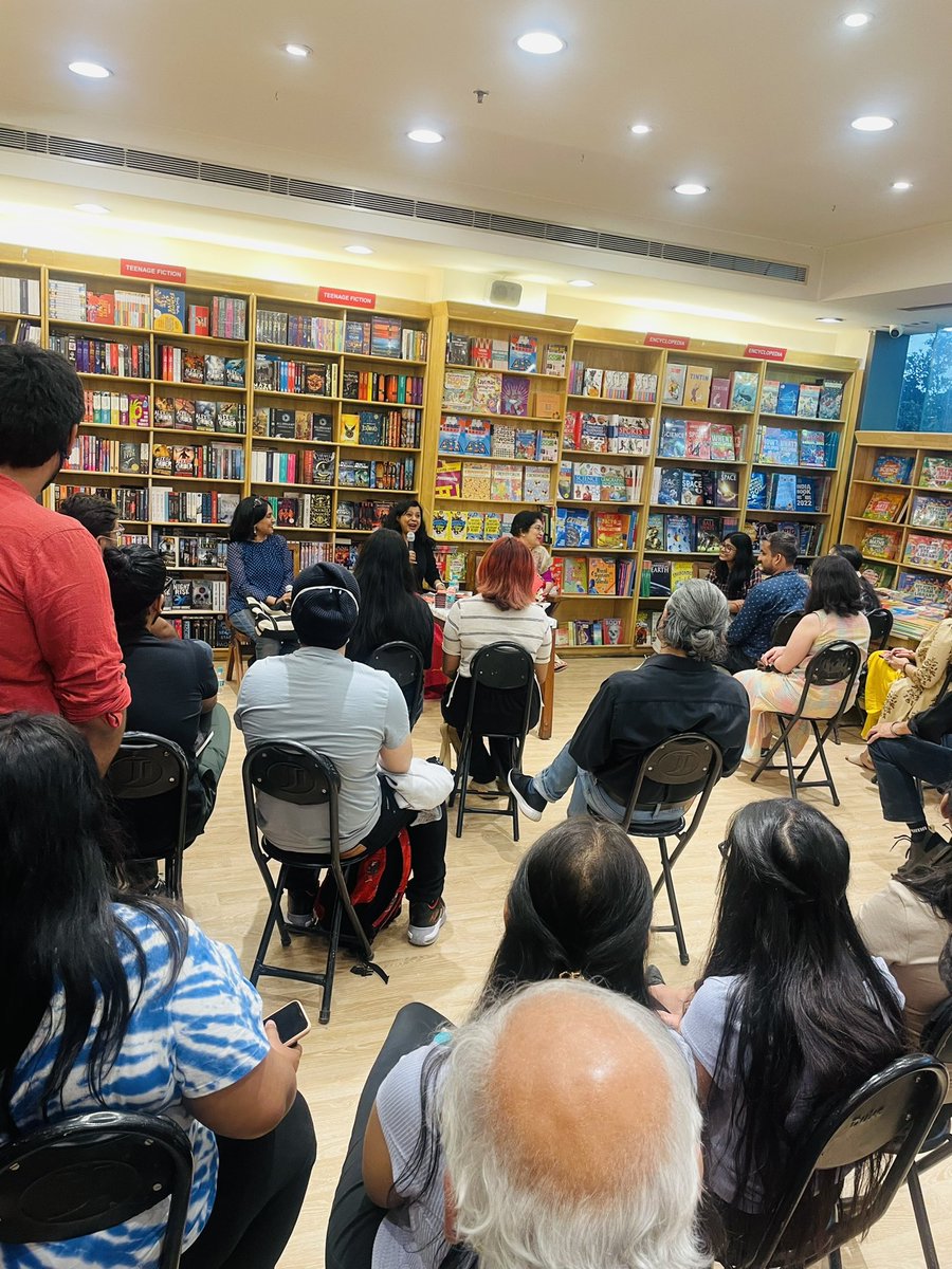 It was a wonderful book reading event at @ombookshop in @ambiencemalls by @NandiniCSen 
.
Thank you for showing so much love there.❤️
.
#ombookshop #ombooks #ombooksinternational #bookreadingtime #bookreadingevent #secondwifeandotherstories #nandinisen  #ombooksstore