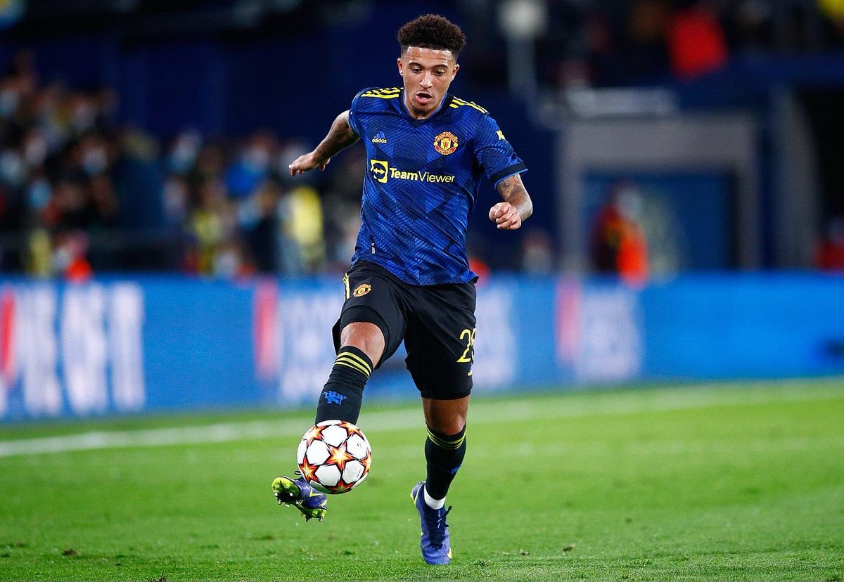 ski_words's tweet photo. Aside the fact that Ronaldo was class, Fred very top notch one positive from the game too was Sancho. I mean look at that pass(assist) #Jadon https://t.co/ed1UgXSnl5