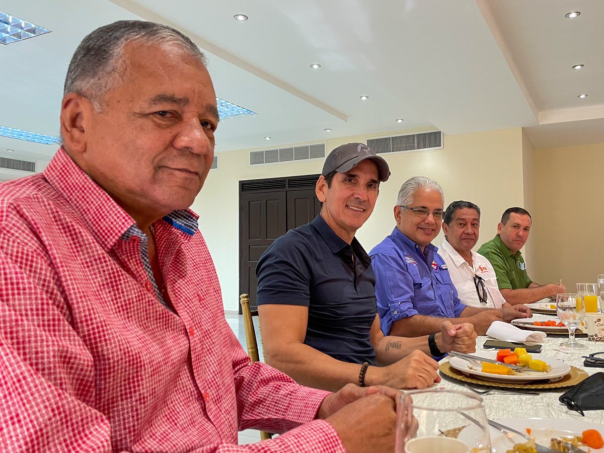 Pdte. <a href="/partidoalianza_/">@partidoalianza</a> José ‘Pepe’ Muñoz, Pdte. <a href="/CaDemocratico/">Cambio Democrático</a> Romulo Roux, Pdte. <a href="/panamenistas/">Panameñistas</a> Jose Blandón, Pdte. <a href="/partidopaispma/">PAIS - Partido Alternativa Independiente Social</a> José ‘Toto’ Alvarez, Pdte. <a href="/PP_Panama/">Partido Popular</a> Daniel Brea conversando sobre los mecanismos y alternativas para poner a este país en marcha.