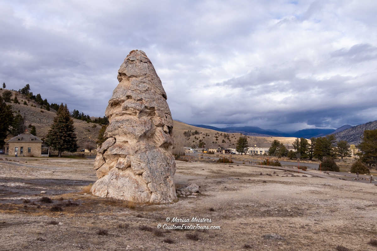 WorldwideXplore's tweet photo. Liberty Cap, 37 feet tall, was created by a hot spring. Now it's a monolith in the landscape, #Yellowstone National Park.

#USAtravel #TRLT #NationalParks #postcardsfromtheworld #goexplore #naturelovers #YellowstoneNationalPark #UNESCO #UNESCOworldHeritage #landscapephotography https://t.co/zD2PUVykGG