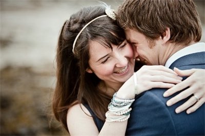 🕊
.
.
.

لا تقتربي اكثر كي لا تذوب كل الاحرف 
واكن طفل يحبوا عندما يشتاق 
ويبكي ويغضب عند الفراق
.
.
.
.
#فريد 
🕊