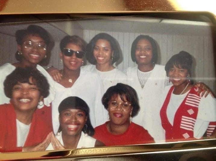 deborahobrown's tweet image. Oh to be a Delta girl!!
Happy 29th Deltaversary to my line sisters. 
#lewisuniversity
#MuThetaChapter
#Spring93
#DSHA 
#Diva5