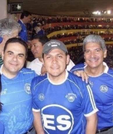 patas_planas's tweet photo. @EdgardoMulatoSV @nayibbukele 😖😖😖🤢🤢???? https://t.co/w9fP5HOmHl