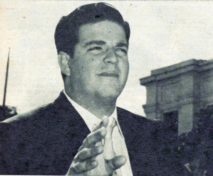 radio_cubana's tweet photo. José Antonio Echeverría había escrito ese día: “No desconozco el peligro. No lo busco —había escrito ese mismo día— Pero tampoco lo rehúyo. Trato sencillamente de cumplir con mi deber”. #Cuba 
#TomaDeRadioReloj #CubaViveEnSuHistoria #13demarzo #FEUCuba @RadioRelojCuba @yoanduar87 https://t.co/yFmhRFYFR6
