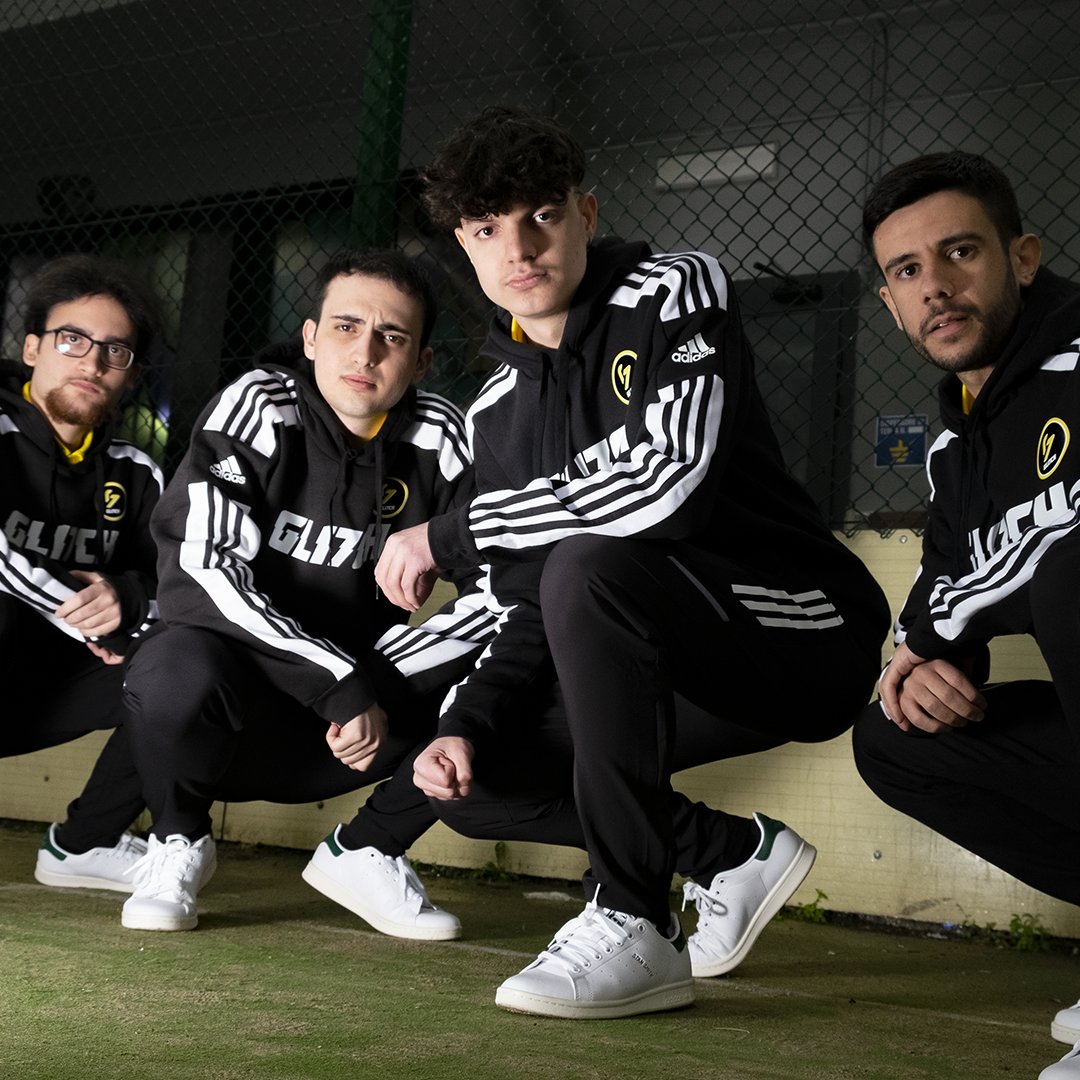 Ieri altra grande e importante vittoria, i nostri ragazzi sono pronti a tutto 🟡⚫️

Passo dopo passo 💪💛

#BeTheGlitch #createdwithadidas