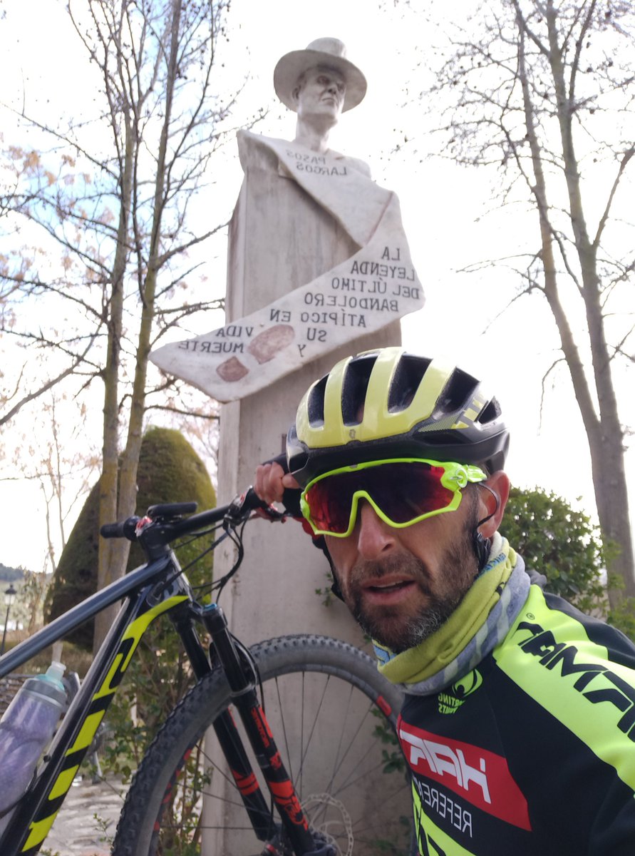 Visitando a Pasos largos,,El Burgo,, precioso pueblo con increíble entorno