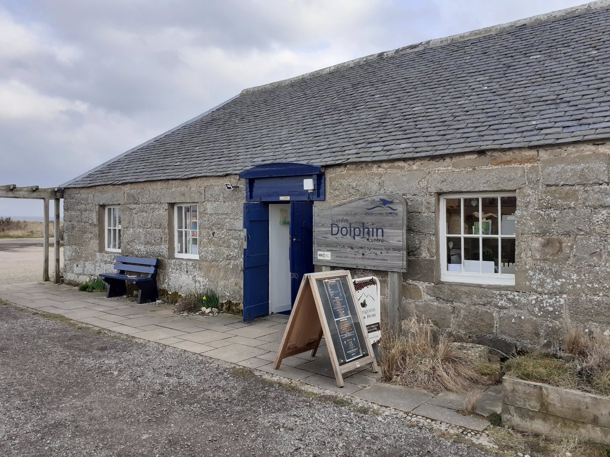 AmosPhotography's tweet photo. I am very excited to be starting a six month internship at the Scottish Dolphin Centre here in Spey Bay. Its only my first full day here and I have already seen dolphins! https://t.co/QPY9CWIoJQ
