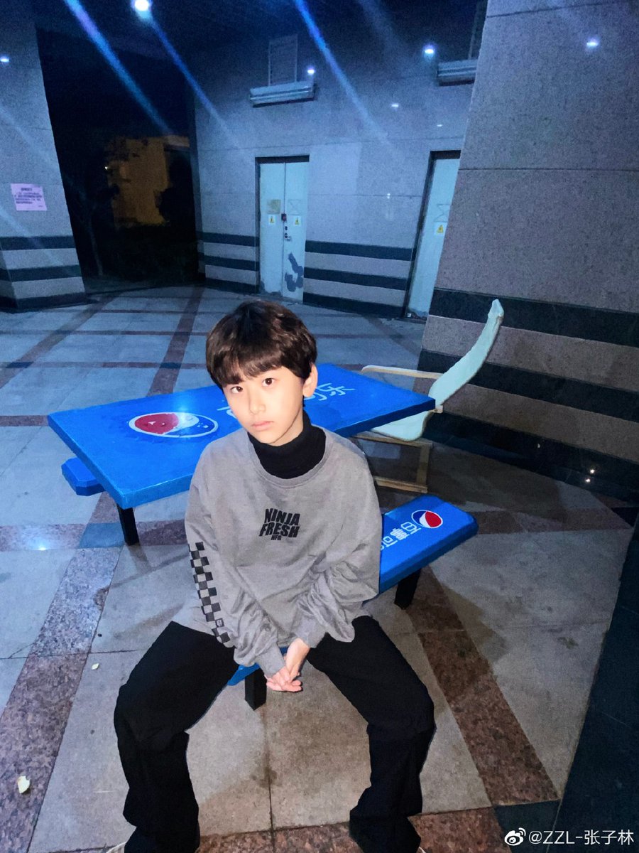 wx_zcj's tweet photo. ชื่อ : 张子林 จางจื่อหลิน
ชื่อเล่น : เสี่ยวหลิน
วันเดือนปีเกิด : 2007 07 19
สิ่งที่ถนัด : เต้น ร้องเพลง (เสริมแร็พ)
Weibo : ZZL-张子林
抖音 : ZZL_0719
#张子林 #ZhangZilin https://t.co/T0BOHpVxQx