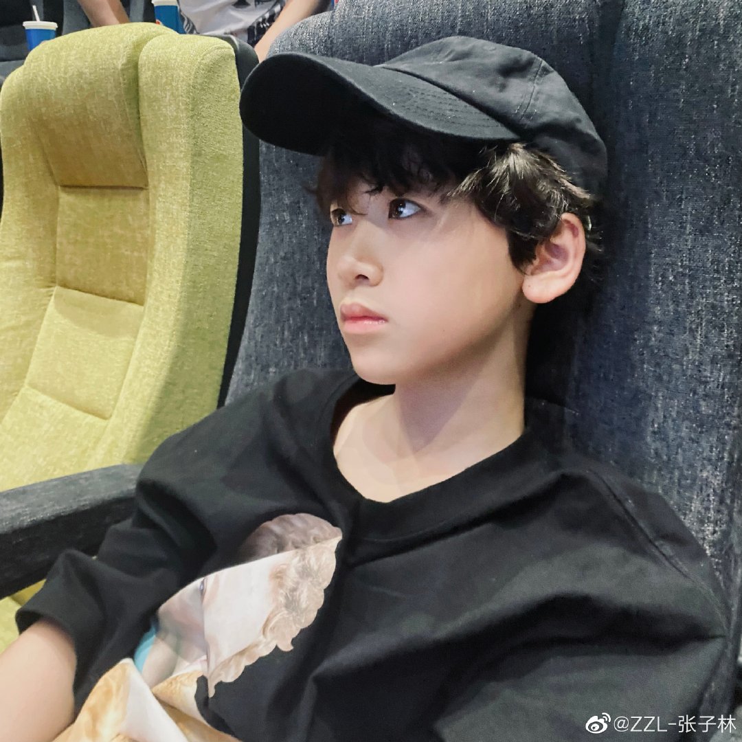 wx_zcj's tweet photo. ชื่อ : 张子林 จางจื่อหลิน
ชื่อเล่น : เสี่ยวหลิน
วันเดือนปีเกิด : 2007 07 19
สิ่งที่ถนัด : เต้น ร้องเพลง (เสริมแร็พ)
Weibo : ZZL-张子林
抖音 : ZZL_0719
#张子林 #ZhangZilin https://t.co/T0BOHpVxQx