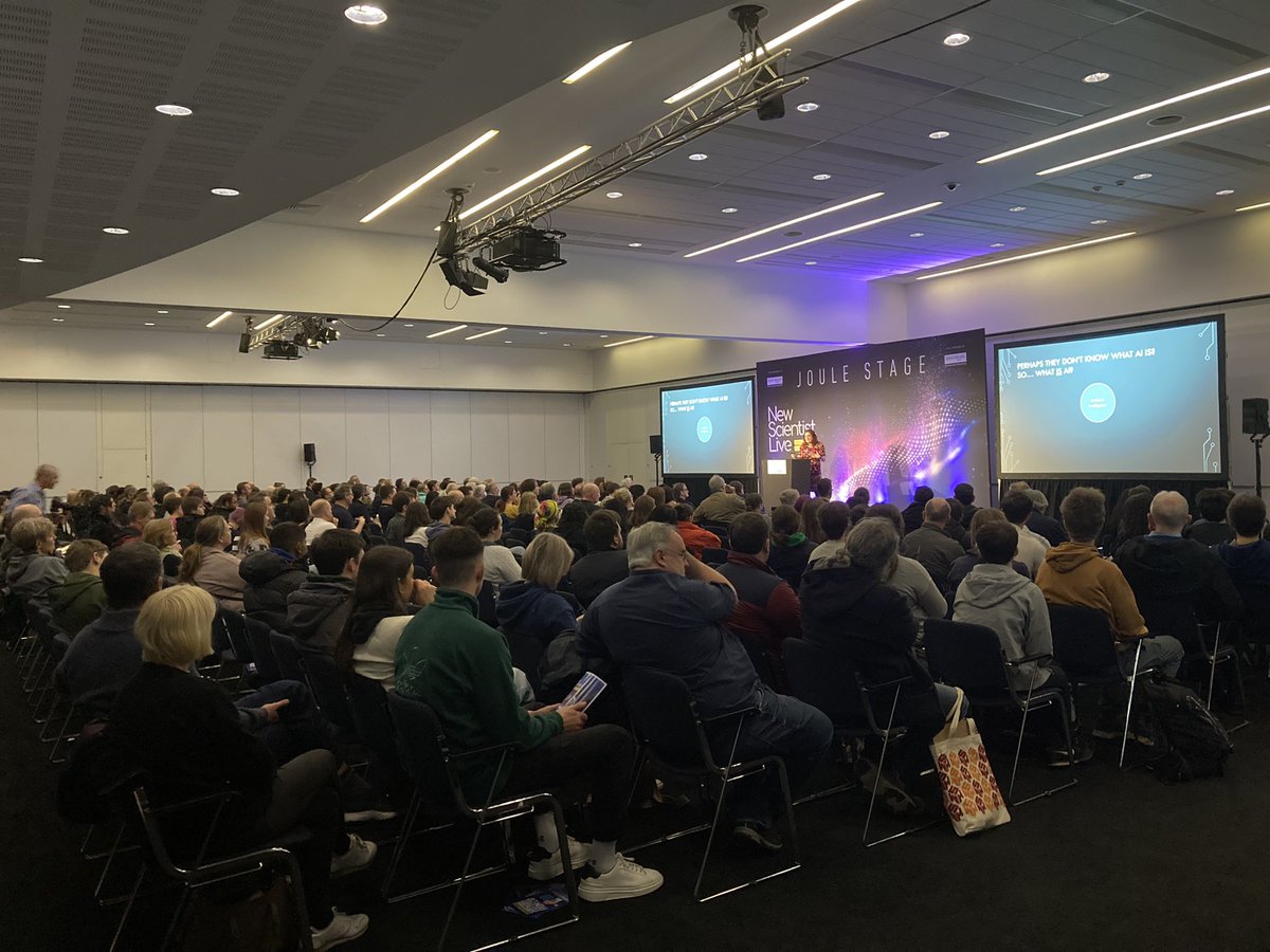 abbybeall's tweet photo. a packed room for @BVLSingler and her talk on AI - friend or foe? @newscievents #NSLManchester https://t.co/nbssFpqwOx