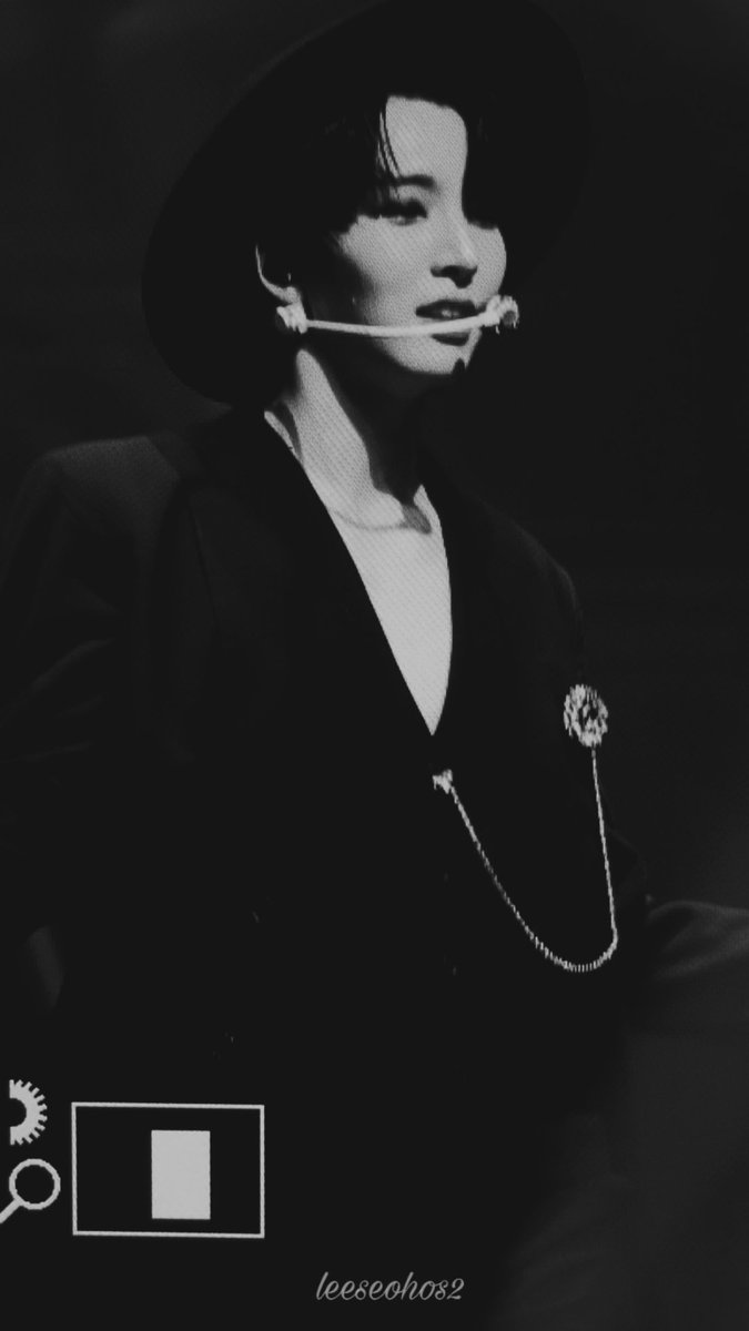 SEOHO_BR's tweet photo. [TOUR BLOOD MOON]

📸 Preview de fotos do Seoho no show de Beverly Hills 

#ONEUS #ONEUSInUSA #BLOODMOONTOUR #ONEUS_IN_AMERICA #OneusinBeverlyHills
#ONEUSinLA

©245o0oS2 https://t.co/57puC5W12k