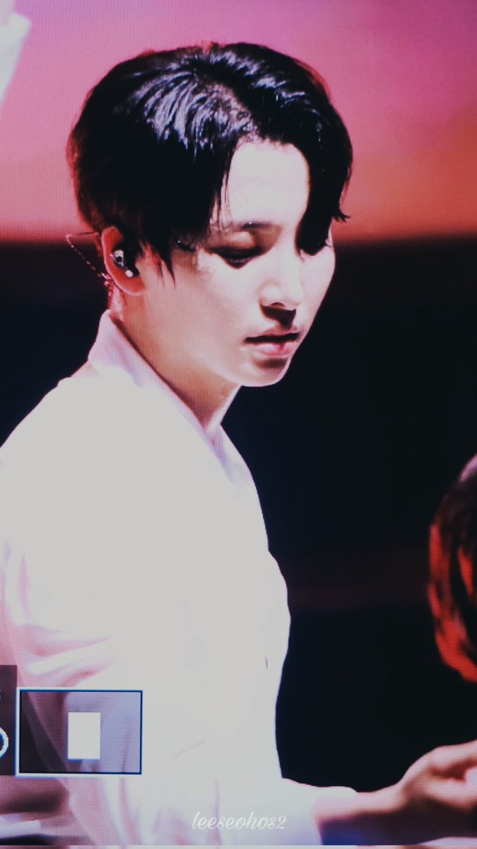 SEOHO_BR's tweet photo. [TOUR BLOOD MOON]

📸 Preview de fotos do Seoho no show de Beverly Hills 

#ONEUS #ONEUSInUSA #BLOODMOONTOUR #ONEUS_IN_AMERICA #OneusinBeverlyHills
#ONEUSinLA

©245o0oS2 https://t.co/57puC5W12k