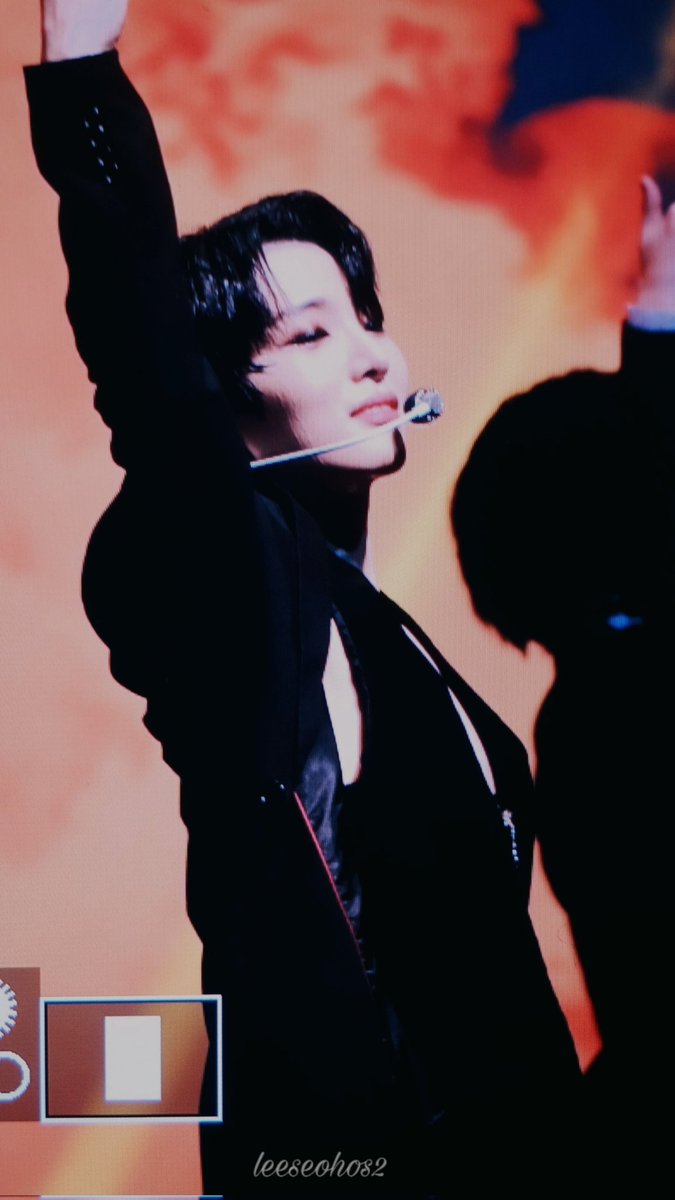 SEOHO_BR's tweet photo. [TOUR BLOOD MOON]

📸 Preview de fotos do Seoho no show de Beverly Hills 

#ONEUS #ONEUSInUSA #BLOODMOONTOUR #ONEUS_IN_AMERICA #OneusinBeverlyHills
#ONEUSinLA

©245o0oS2 https://t.co/57puC5W12k
