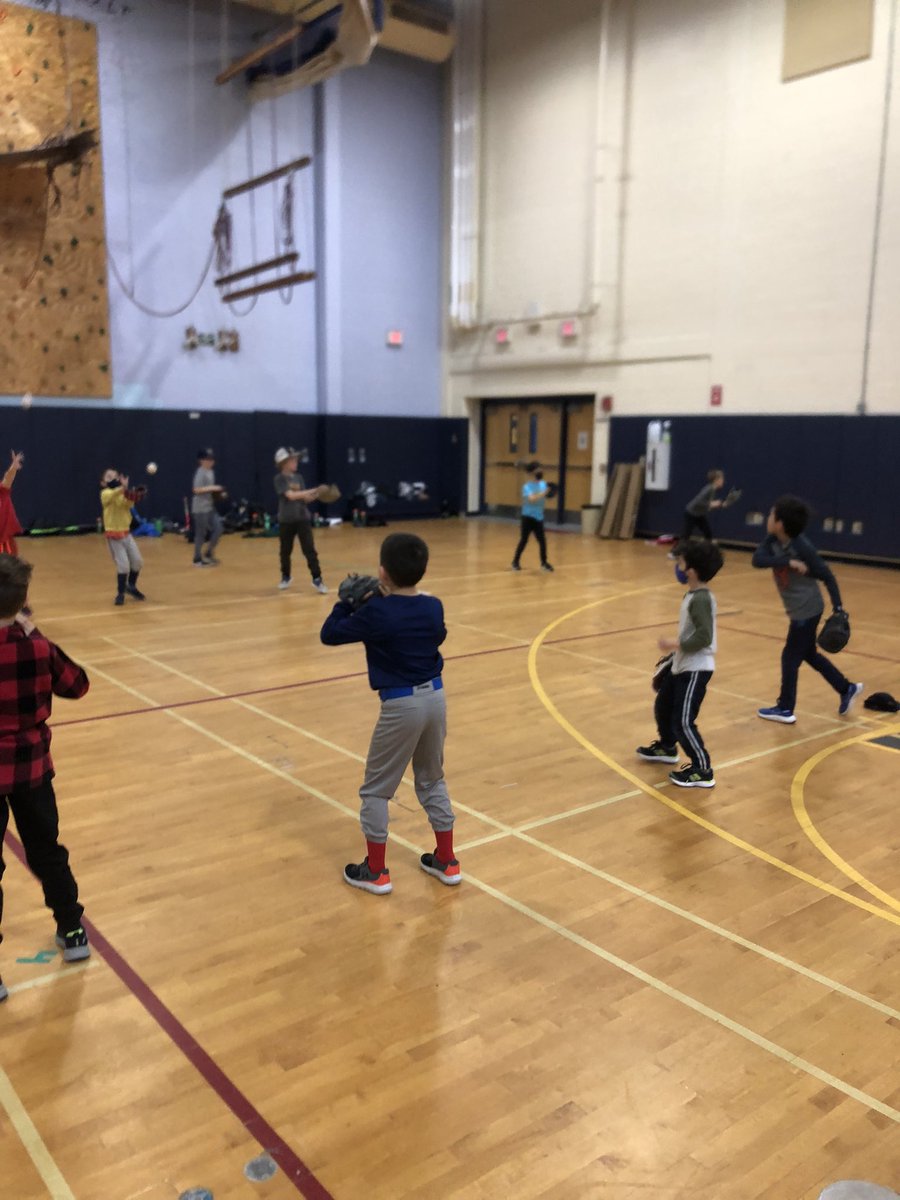 needham_base's tweet photo. Defensive clinic โ
. Our mini Rockets were flying all over the gym yesterday as each one got better at throwing and catching the baseball. These guys keep working hard! #minirockets #babyrockets #futurerockets https://t.co/e52zNG67yQ