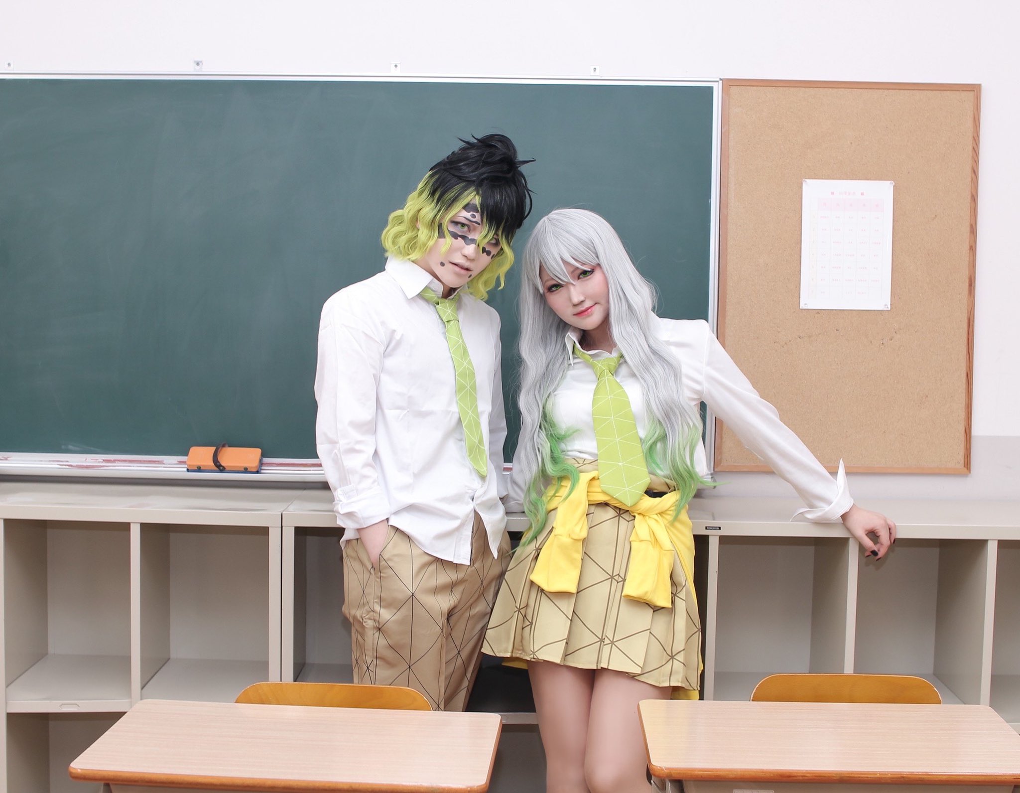 謝花梅 堕姫 コスプレ キメツ学園 charu. 週末ﾚｲﾔｰ on X: 