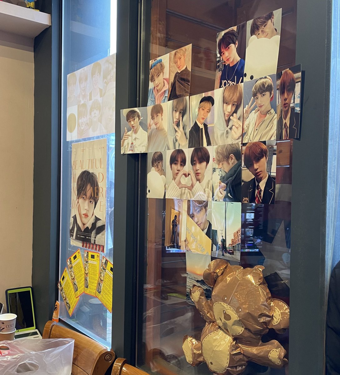 nyannyanyeonyan's tweet photo. #쌀떡_슈퍼스타_밀떡_최범규 🧸

떡볶이 멤버가 필요할 때　무조건 네 편이 필요할 때
그저 고개 들면 그 곳에　모아가 항상 있을게~🎶

모아 사랑으로 가득한 공간이었어요 ㅜㅜ 
울 범규❤️ 생일 축하해　ʚ- ̗̀꒰ᐢ • ˕ • ᐢ꒱  ̖́- ɞ https://t.co/QWMUNFU2YS