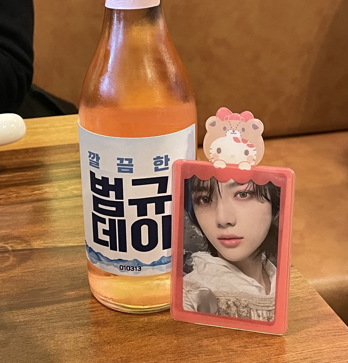 nyannyanyeonyan's tweet photo. #쌀떡_슈퍼스타_밀떡_최범규 🧸

떡볶이 멤버가 필요할 때　무조건 네 편이 필요할 때
그저 고개 들면 그 곳에　모아가 항상 있을게~🎶

모아 사랑으로 가득한 공간이었어요 ㅜㅜ 
울 범규❤️ 생일 축하해　ʚ- ̗̀꒰ᐢ • ˕ • ᐢ꒱  ̖́- ɞ https://t.co/QWMUNFU2YS