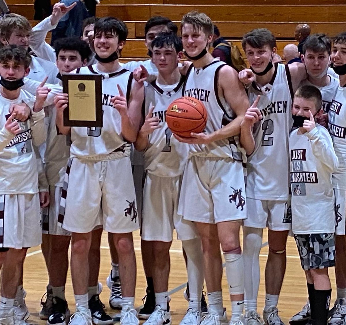 KPCSDAthletics's tweet photo. 2021-2022 Varsity Boys Basketball 
24-2 Overall Record
Suffolk Small Schools Champion
Suffolk Class A Champion
League V Champion
Undefeated Regular Season https://t.co/OD9j46re1E