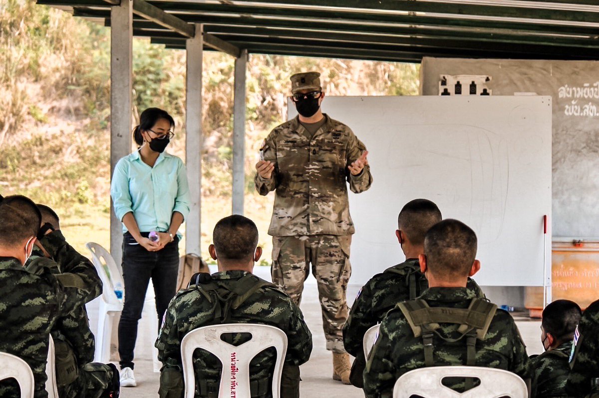 Wardog0448_18's tweet photo. Military Working Dogs Subject Matter Expert Exchange 2022 (MWD SMEE) ON 12-18 March 2022 : MWD Techniques #vrdarmy #mwdc #mwdb #SMEE #wardog https://t.co/quo7Fl0LEi