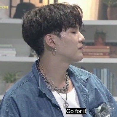 movedgoo's tweet photo. meus maiores surtos como yoongi utted https://t.co/PUbcZDm7Tg