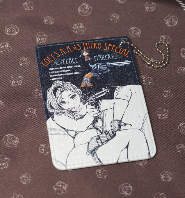 苦節2年くらい?彫刻パテ型からシルバーアートクレイでバッジを作り始めるもののあまりの難業で片方をなんとか形にしたのち沈没。その後長期放置されるが突如童人さんに記憶を引き起こされて作業再開。 