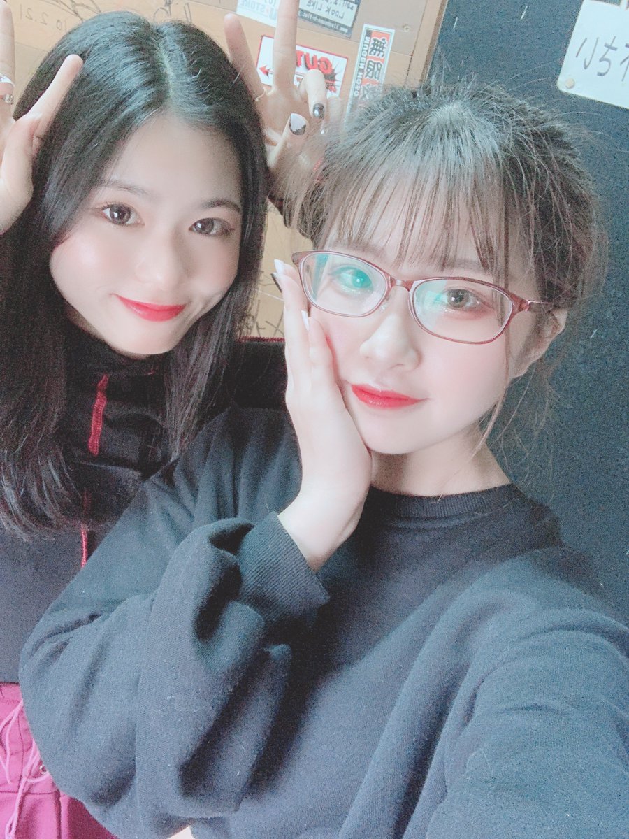 KUREHA101_PAPO's tweet photo. CARINCO卒業イベントありがとうございました☺️

久しぶりのライブが卒業ライブになってしまったのですが、最後見送れてよかった👏🏻

遠くからお越しいただきありがとうございました🙇‍♀️
1人の間は撮影会などがメインになると思いますが、また遊びに来ていただけたら嬉しいです🥺 https://t.co/xyK32kWndf