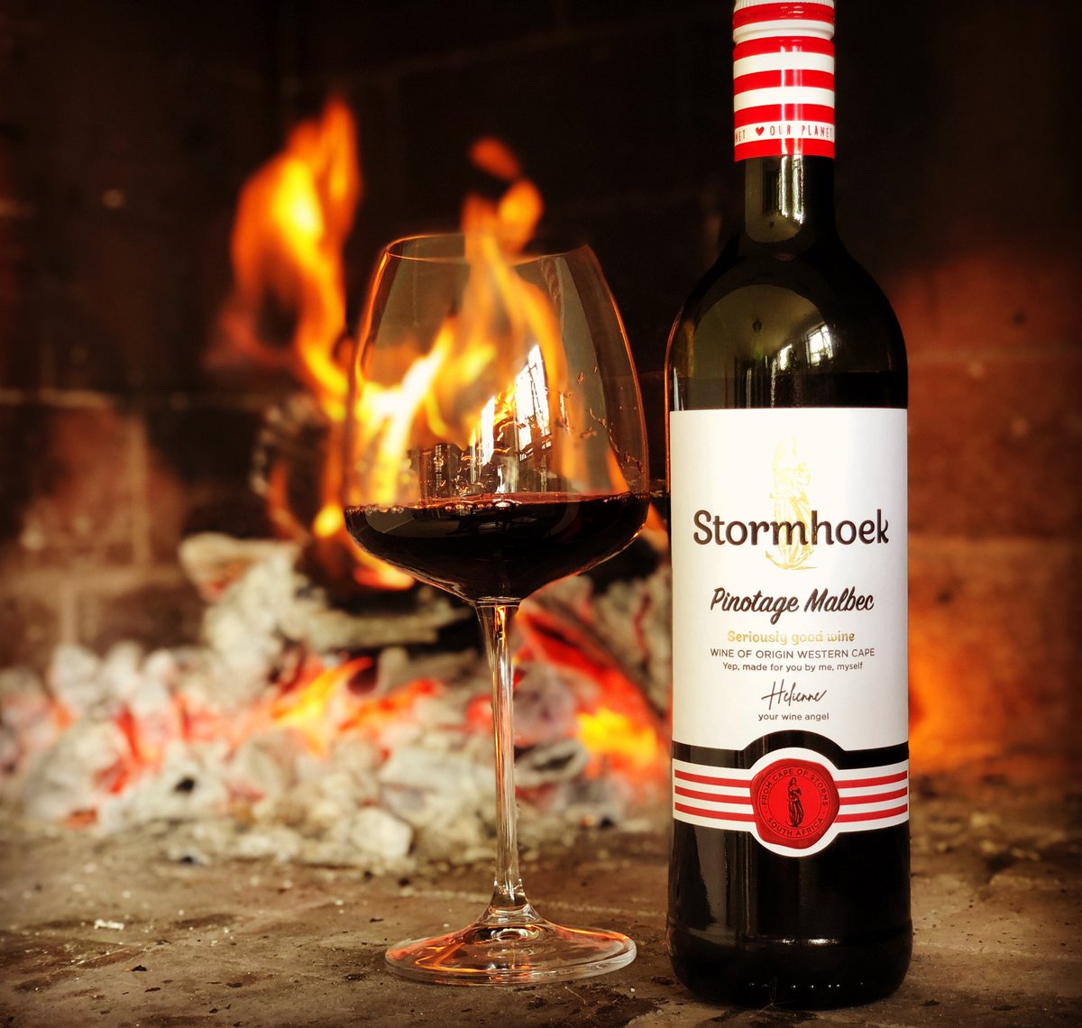 Ready to relax &amp; recharge for the week! ☺️🔥

Choose your favourite Stormhoek BBQ partner from any of the below retailers 🍷

😇 
#Tesco #Morrisons #Coop #Waitrose #AlbertHeijn #GallenGallOfficial #TescoIreland
#WineAngel #Stormhoek #grapes #southafrica #pinotage #malbec #bbq