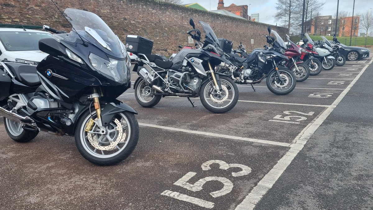 MsideBikesafe's tweet photo. Following great Day1 yesterday.. Day2 of Merseyside Bikesafe Bridging The Gap workshop today. Despite wide range of riders experience, all learning lots from our Observers.
@BikeSafeUK
@MerPolTraffic 
@IAMRoadSmart @WirralAMC
@RoADARMer https://t.co/0uwlKCFTHT