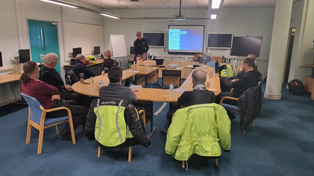 MsideBikesafe's tweet photo. Following great Day1 yesterday.. Day2 of Merseyside Bikesafe Bridging The Gap workshop today. Despite wide range of riders experience, all learning lots from our Observers.
@BikeSafeUK
@MerPolTraffic 
@IAMRoadSmart @WirralAMC
@RoADARMer https://t.co/0uwlKCFTHT