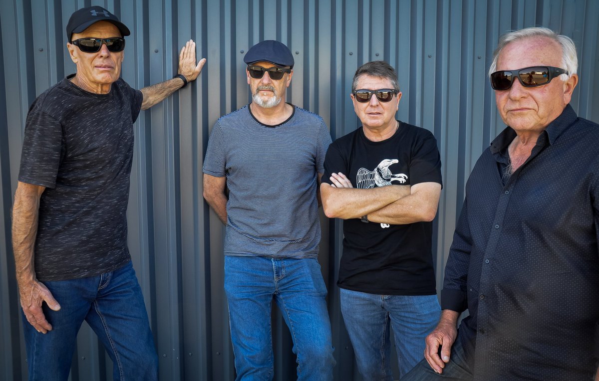 Me n the guys - Money For Old Rope