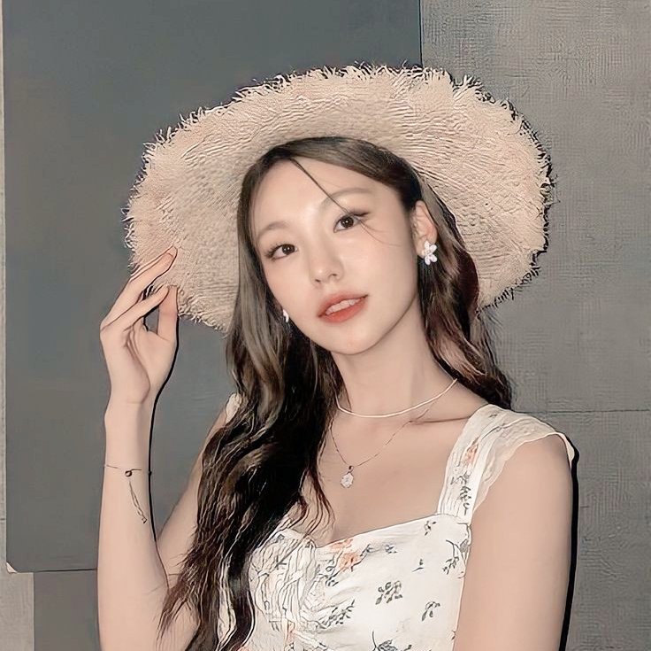 c_xynerva's tweet photo. Hai aku new di tweet ada yg mau ngajarin atau mutualan?

#roleplayer 
#roleplayerindonesia https://t.co/zadvyf8mPi