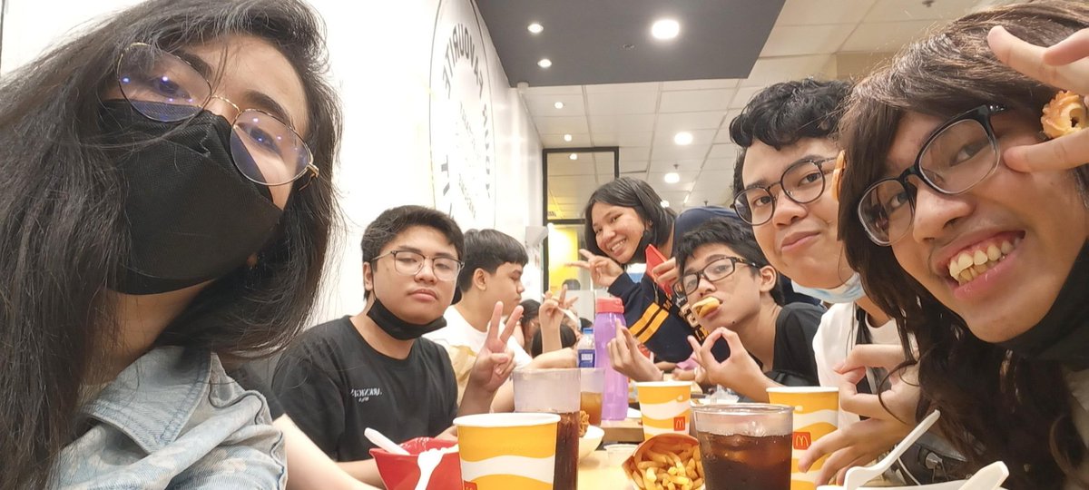 JeyiztheEm's tweet photo. Best gala ever, next time ule 🙏 https://t.co/oQ7KLbM9D9