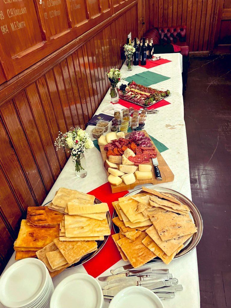 Gourmet2Go ‘Boxed up’ tweet media