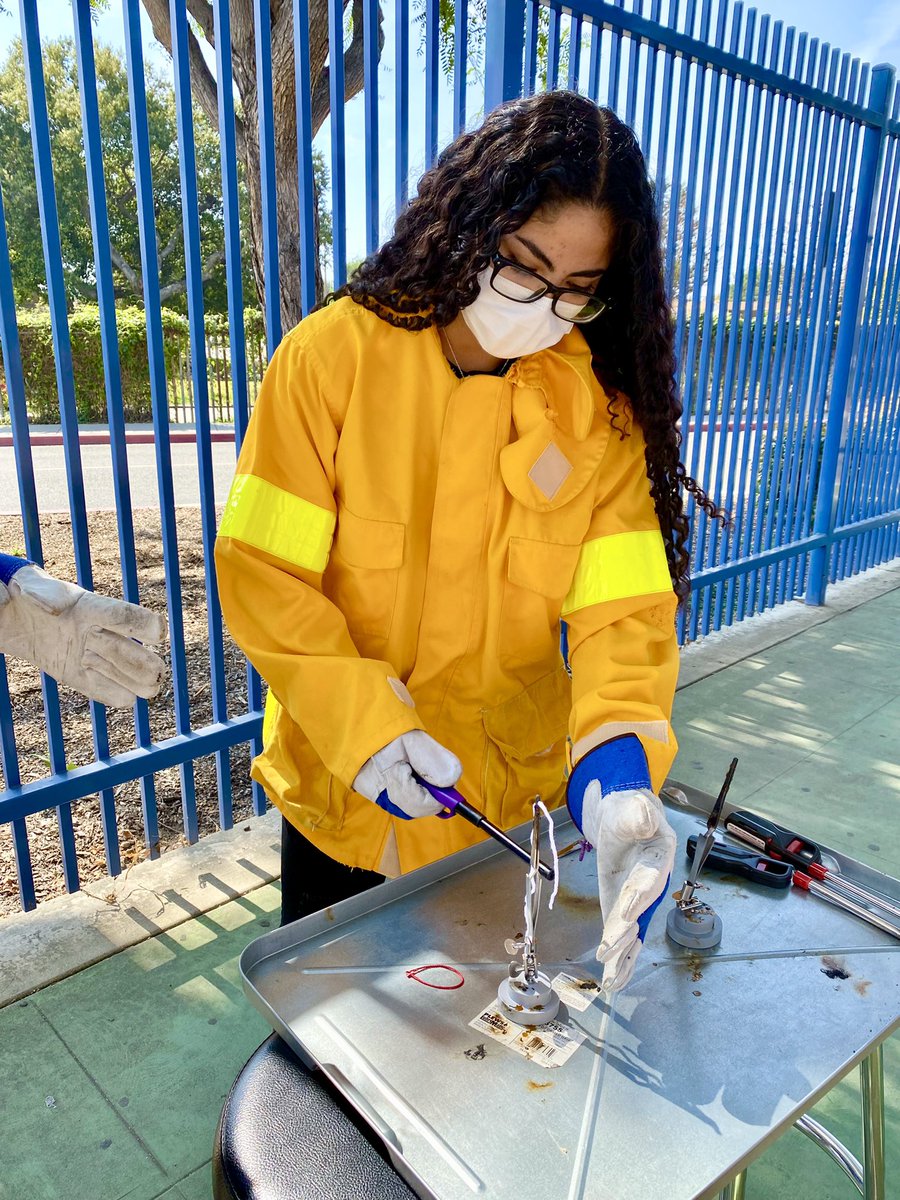 ERHealthScience's tweet photo. Observing the burning characteristics of different materials #tcrop #elranchohs  #firefighters https://t.co/229td4VeOC
