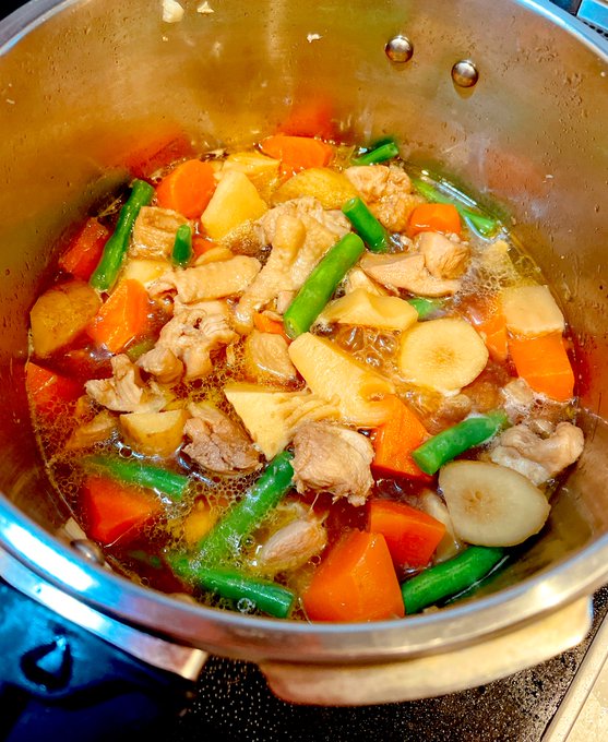 ベコ'sキッチン🥕

作りすぎた筑前煮 