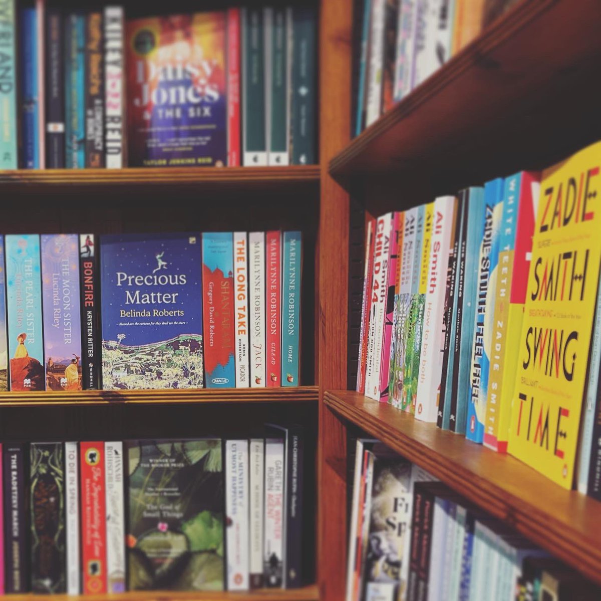 ✨Precious Matter✨On-the-Shelf tour…
The Marlow Bookshop 
Expect: super friendly welcome, books for all, great children section, fab cards 
Bonus: signed copies in smart wraps, featured window display, spring flowers at the till - lovely!

#bookstagram #book #booktok #bookclub