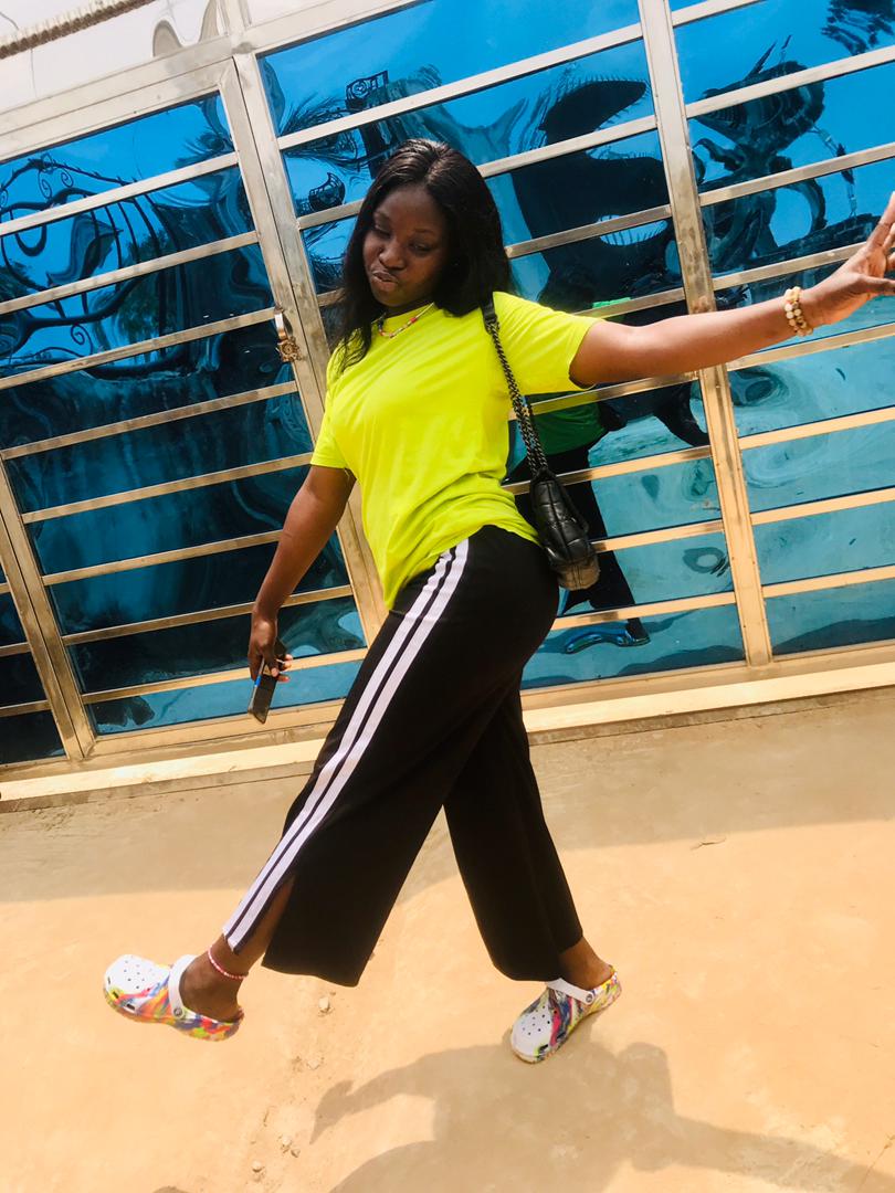 bardisay_'s tweet photo. Hey guys😊
I'm back like I never left😌
Your ileke plug
#gemsbybardi
#getwaisted https://t.co/YLXDw97ALr
