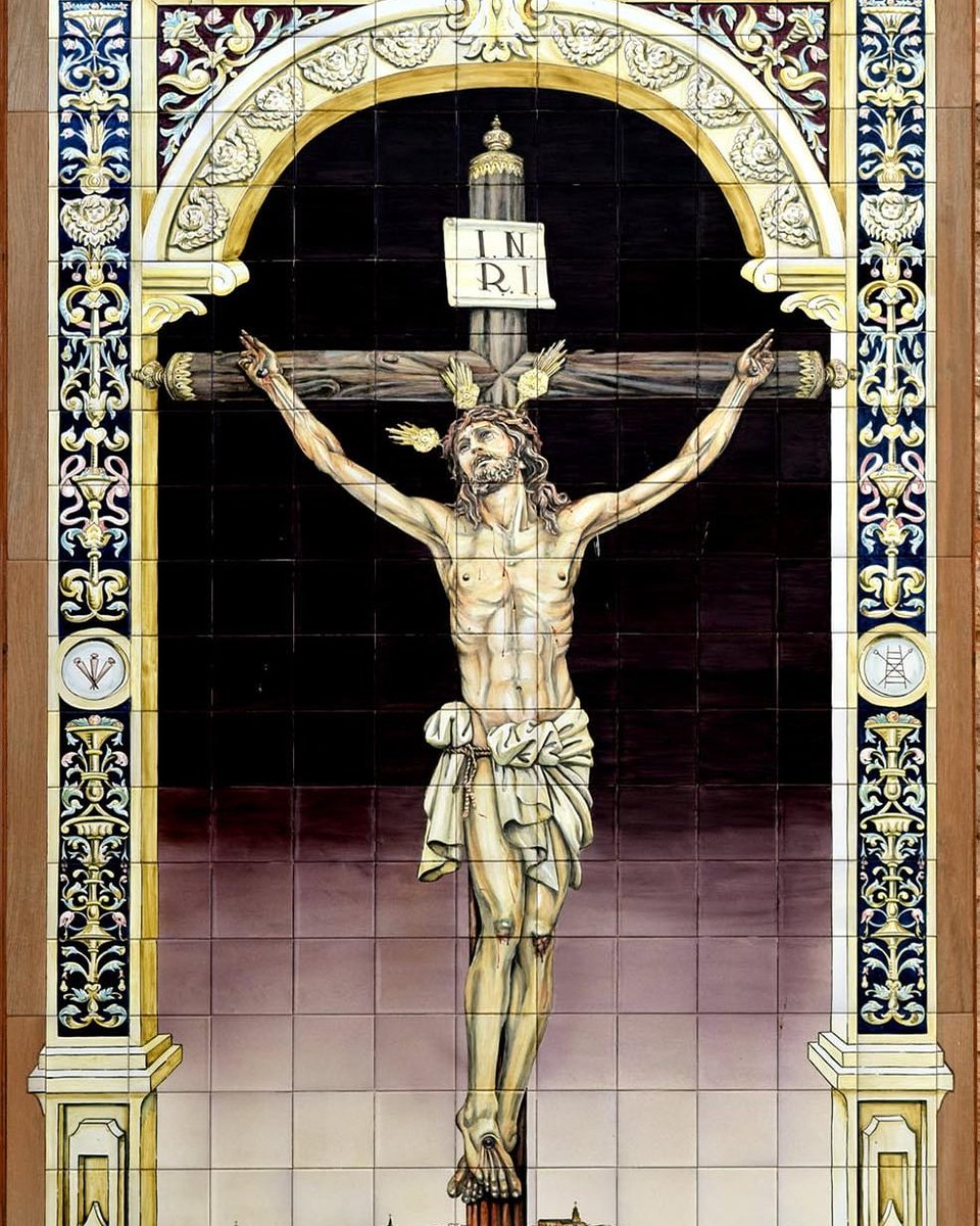 carmenvvvvv's tweet photo. Durante la pandemia tuvimos el gusto y gran honor de realizar un retablo cerámico para la hermandad del Cristo de la Expiración en Arjona, Jaén. 
#rincondelarte
#ceramicapintadaamano
#cristodelaexpiracion
#retabloceramico
#ceramistajaen
#ceramistasevilla
#academiadibujoypintura https://t.co/CzT3sno1uN